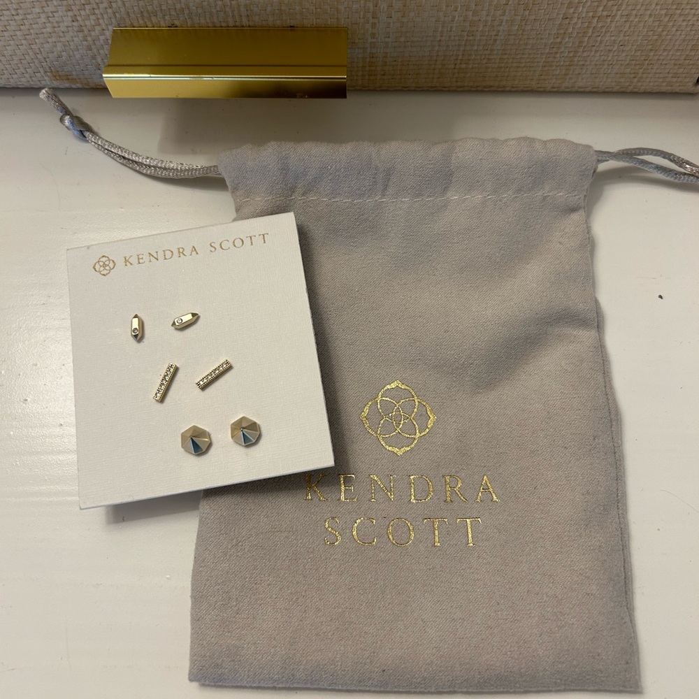 Kendra Scott stud earrings